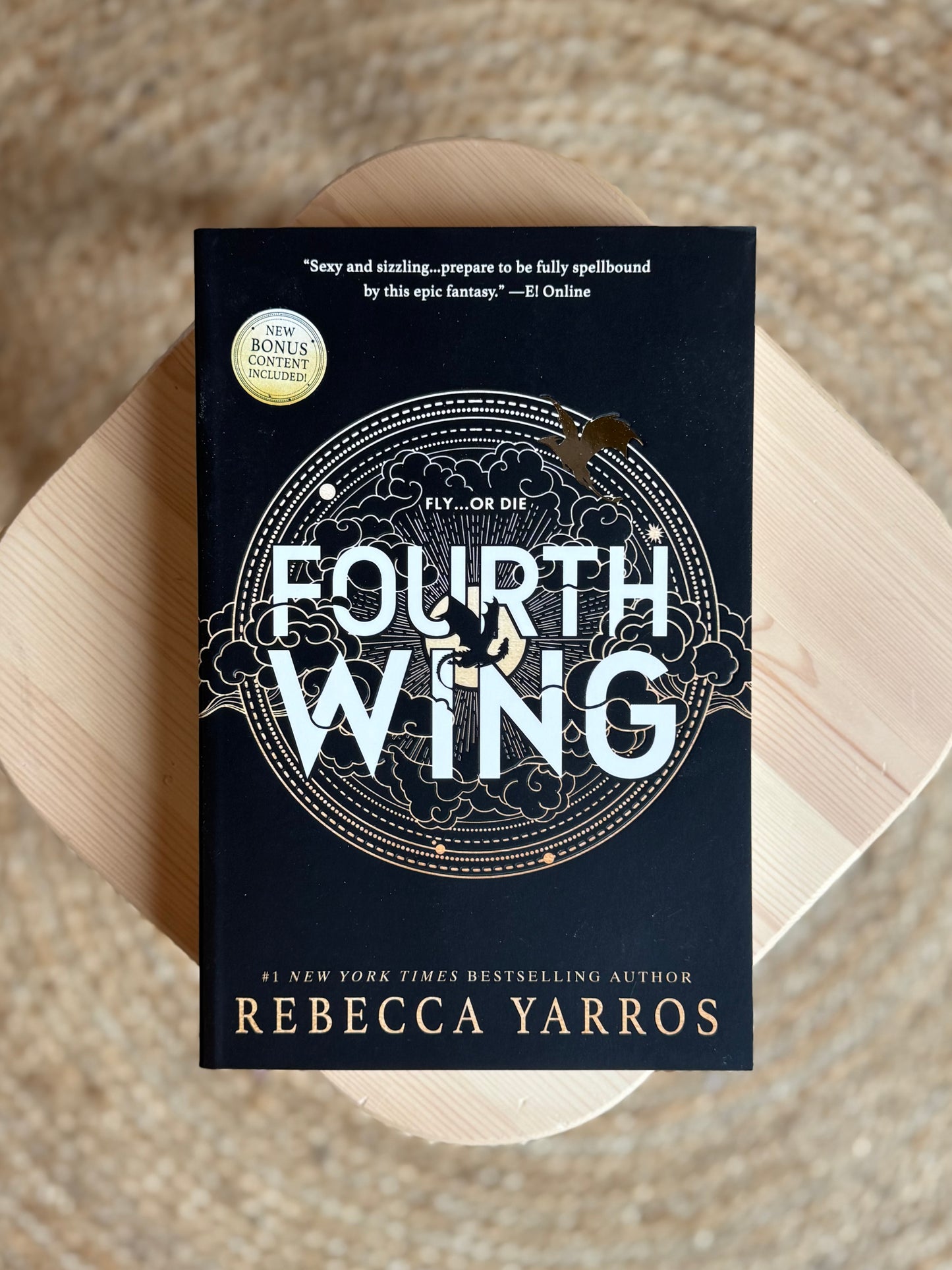Fourth Wing by Rebecca Yarros (Deluxe Sprayed Edge Edition - Paperback)