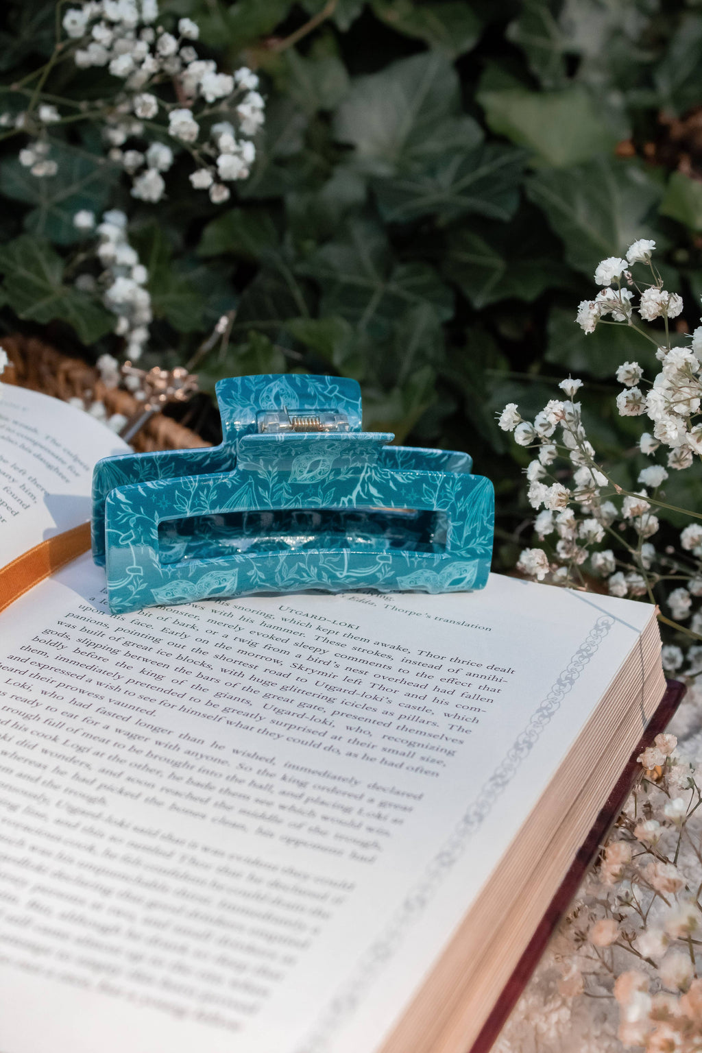 Bookish Hair Claw Clip - Starlight
