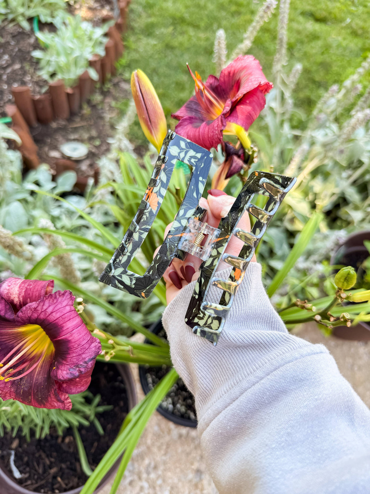 Bookish Hair Claw Clip - Fourth Wing Tairn and Andarna