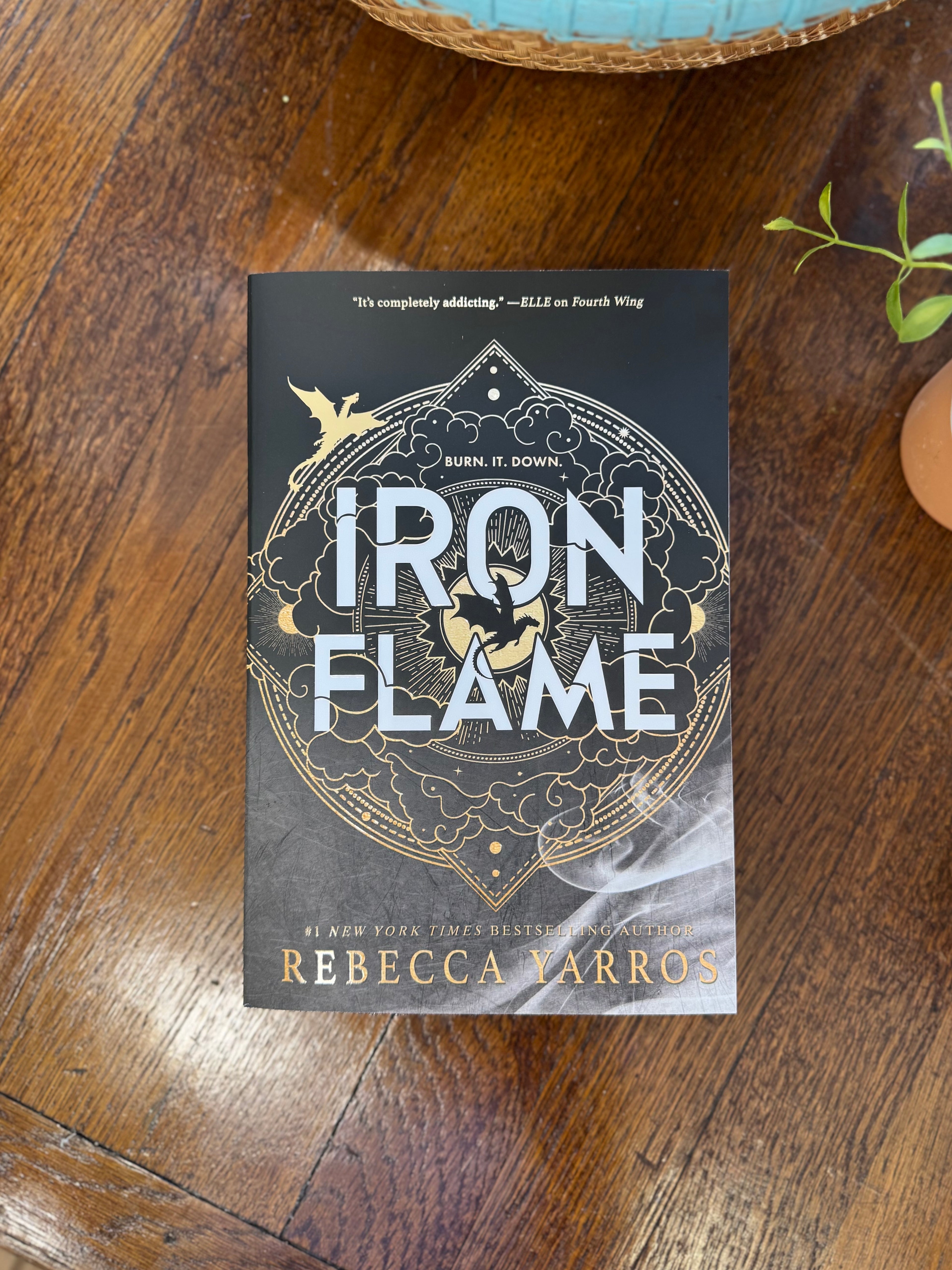 Iron Flame (The Empyrean, 2 - Deluxe Limited Edition Paperback) by Rebecca Yarros