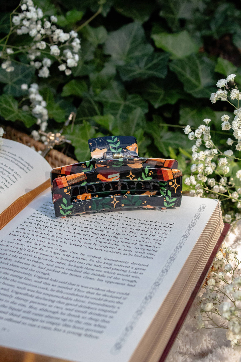 Bookish Hair Claw Clip - Burgundy Books