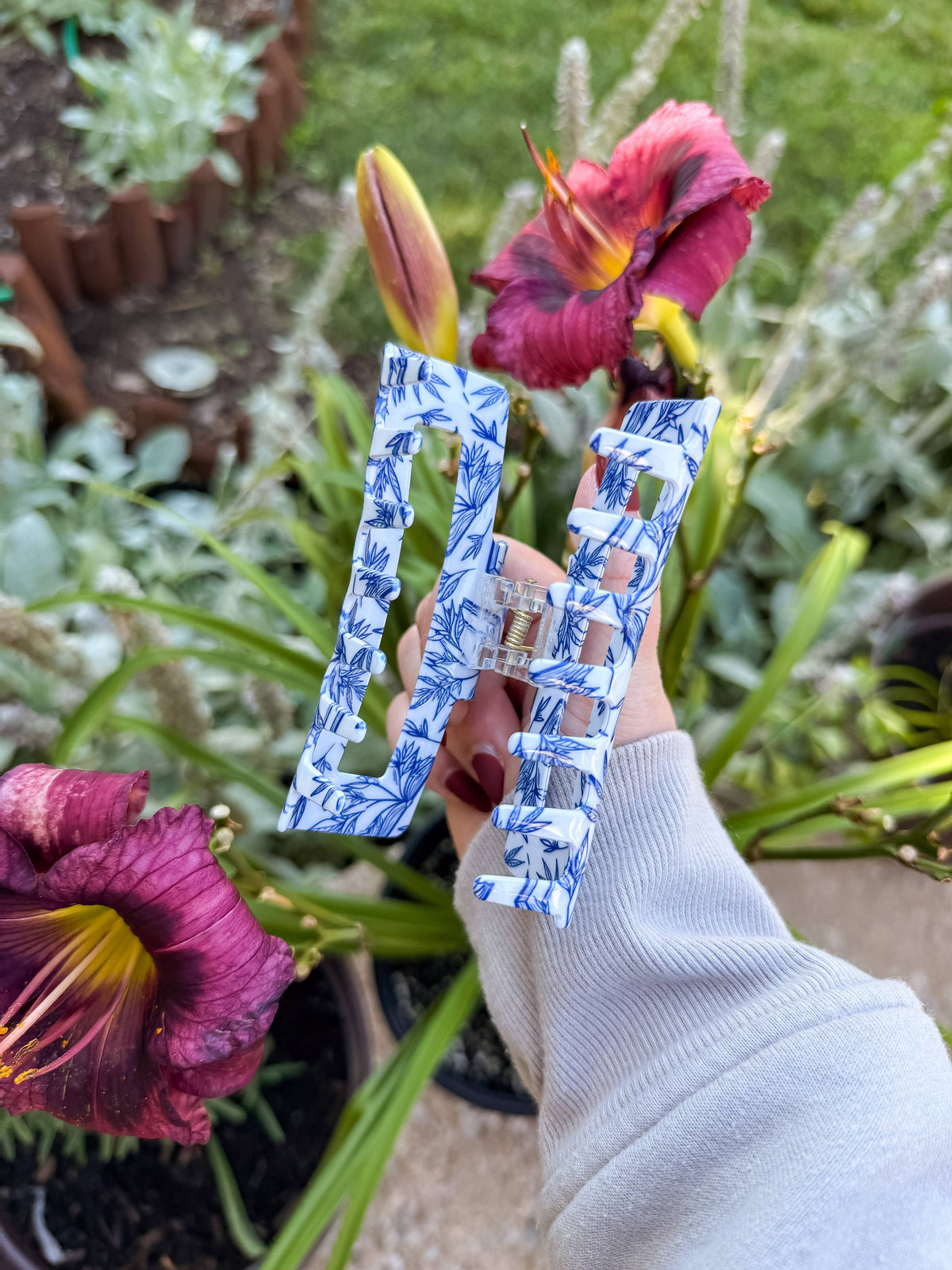 Bookish Hair Claw Clip - Porcelain Books
