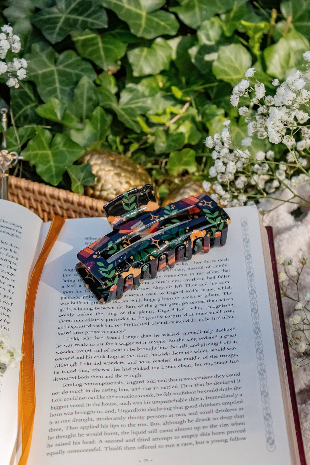 Bookish Hair Claw Clip - Burgundy Books